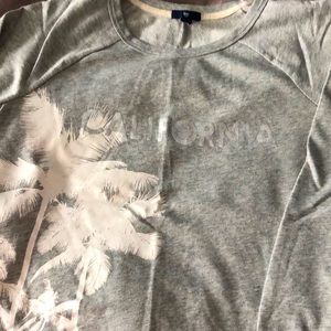 GAP long sleeve shirt